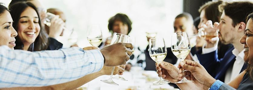 przyjazna Restauracje - kuchnia polska, Sala Bankietowa Rosti. Imprezy okolicznościowe, wesela, chrzciny, komunie., Białystok